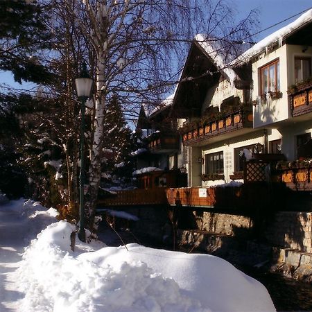 Gasthof Pension St. Wolfgang Kirchberg am Wechsel Exterior photo